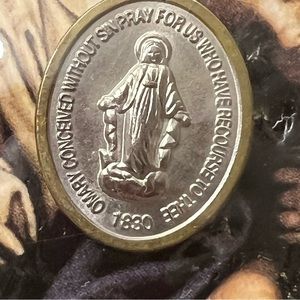 vintage miraculous medal pendant necklace Mary Pray for us Christian On Card